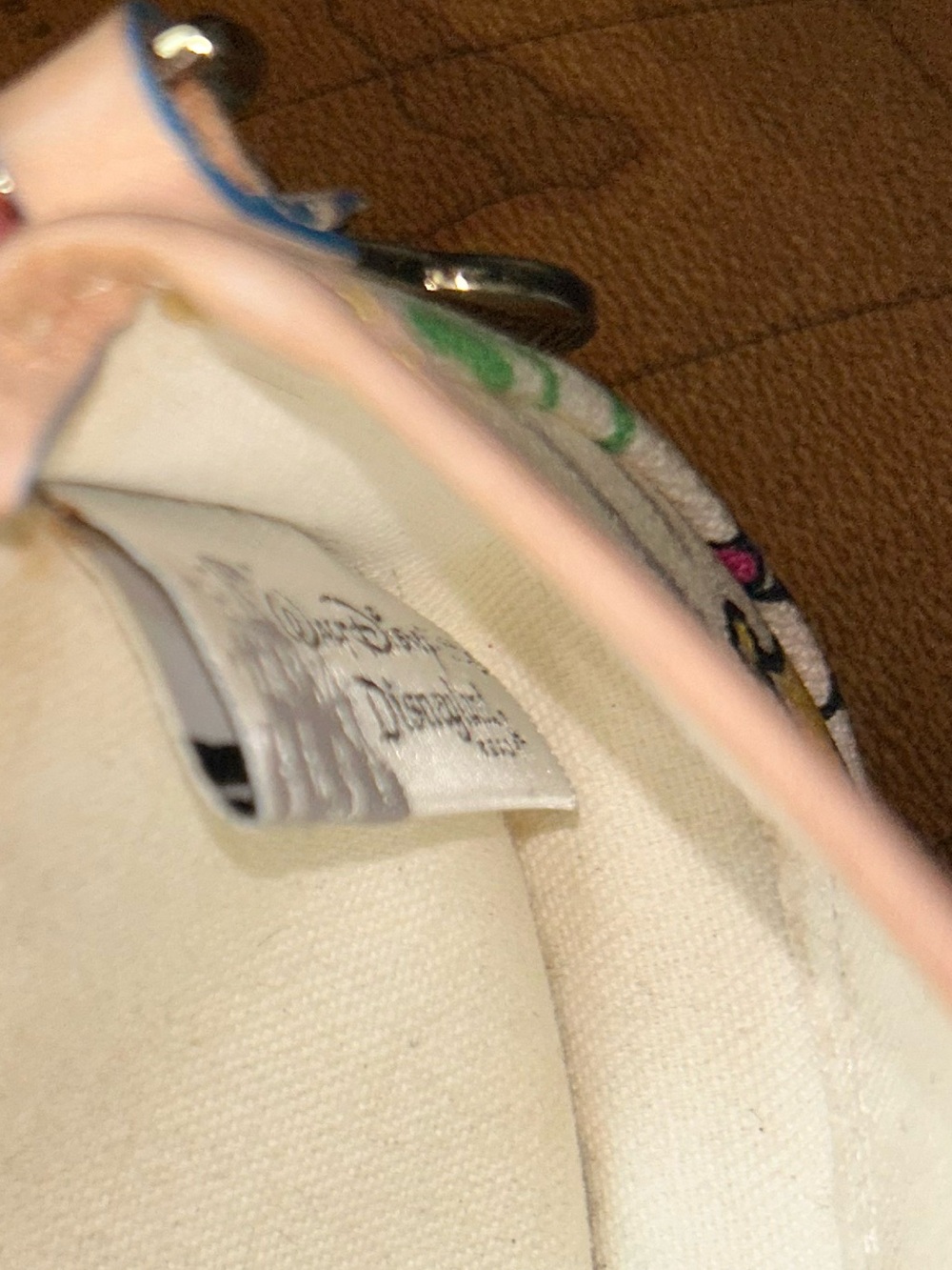 Vintage Dooney & Bourke Rare Disney Sketch flap wristlet with Hangtag -EUC- - Picture 14 of 16